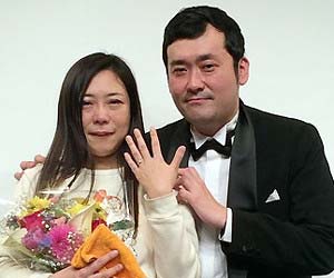 椿鬼奴がグランジ佐藤大と結婚 なら婚 でプロポーズの模様を放送 酒とギャンブル好きのヒモ状態でネットでは心配の声も 今日の最新芸能ゴシップニュースサイト 芸トピ