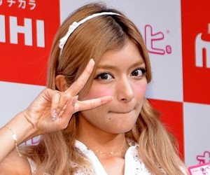 ローラ大手事務所