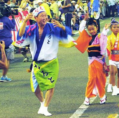 板東英二　鳴門市の盆踊りイベントに出演