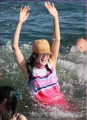 綾瀬はるか 九十九里浜2