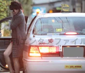 小林可夢偉　美女　ツーショット写真３