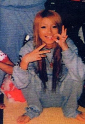 木下優樹菜 タバコ 喫煙