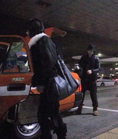 戸田恵梨香さんと勝地涼さんのツーショット写真３