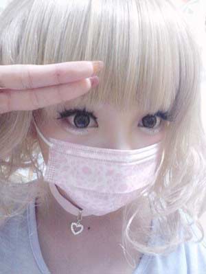 きゃりーぱみゅぱみゅ ざわちん ものまねめいく