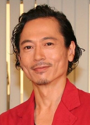 三上博史