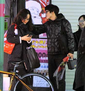 黒木華 玉置玲央 ツーショット写真