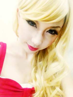 かじえり　テイラースウィフト　ものまねメイク