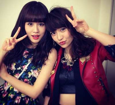 大島優子　前田敦子　ツーショット写真