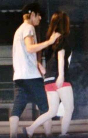 玉木宏 同棲 フライデー ツーショット写真1