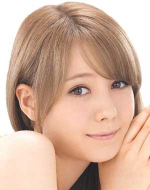 トリンドル玲奈