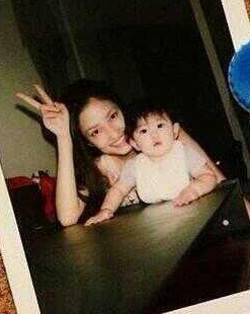 赤西仁と黒木メイサの娘 ティア