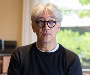 坂本龍一が中咽頭ガンを発症したことを発表 反原発の立場から放射線治療を拒否 今日の最新芸能ゴシップニュースサイト 芸トピ