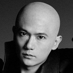 27時間テレビの広告でSMAPの稲垣吾郎がスキンヘッドの画像