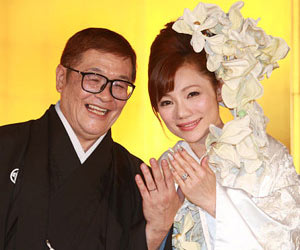 三代純歌と仲本工事の画像