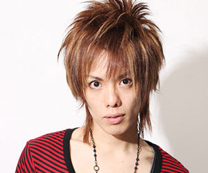 2014080402-1ロックバンドRoViNのボーカル・岸田健作