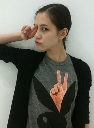 水原希子シャツ