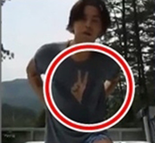 G-DRAGONアイスバケツTシャツ