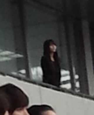 ダレノガレ明美がSMライブで観覧席