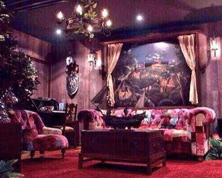 セカオワハウス内部のリビング1