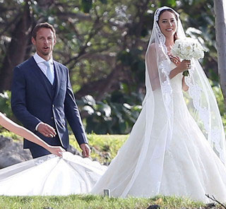 ジェンソン・バトンと道端ジェシカがハワイで挙式