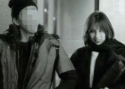 フラッシュ掲載のラブリと彼氏のツーショット写真