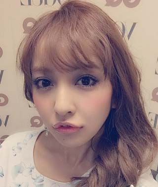 板野友美が河西智美化?