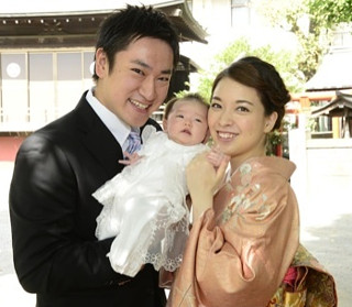 辻岡義堂アナと鷲尾春果アナと子供