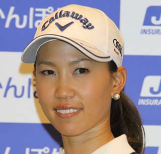 女子プロゴルファー上田桃子