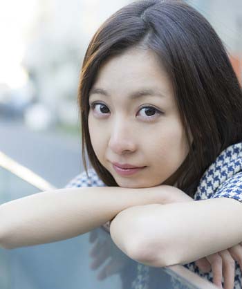 板野友美の妹・板野成美のアップ写真