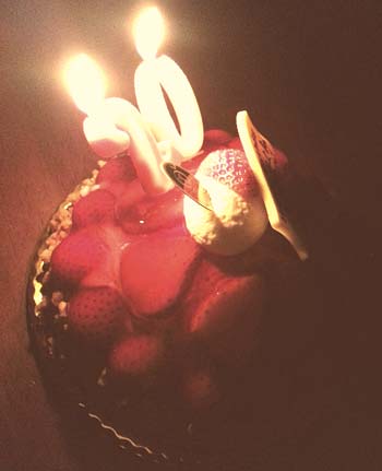 セクシーゾーン菊地風磨が20歳の誕生日のケーキの写真