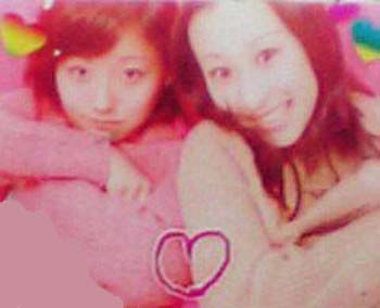 安藤美姫と浅田舞のプリクラ