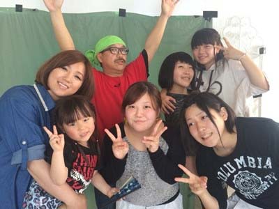 林下清志(ビッグダディ)と美奈子の家族の写真