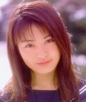 新山千春が整形前4