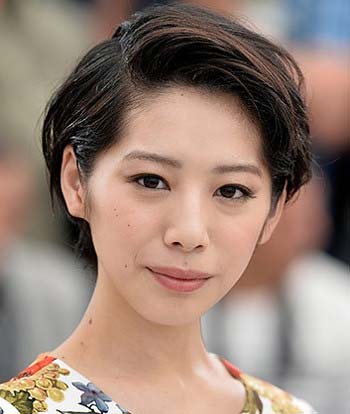 夏帆 海街Diary レッドカーペット 劣化