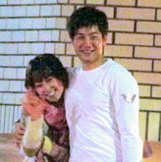 今福浩之社長と出水麻衣アナの路チューツーショット写真3