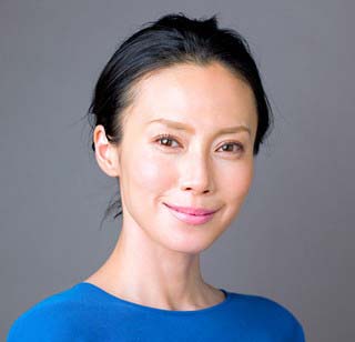 渡部篤郎と交際し結婚が噂されている中谷美紀