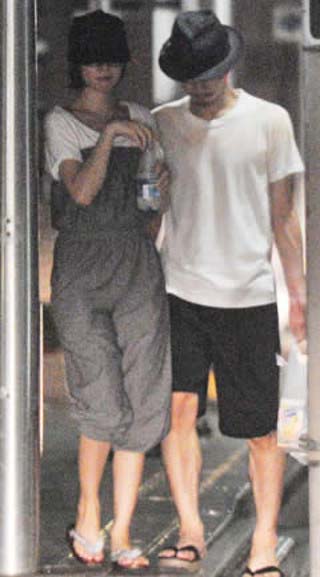 『女性セブン』掲載の柏原崇と内田有紀