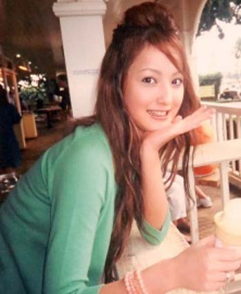 佐々木希がデビュー時のプライベート写真