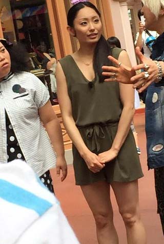 安藤美姫が『ヒルナンデス!』で着用の衣装