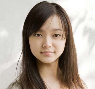 『つばさ』でヒロイン役を演じた多部未華子