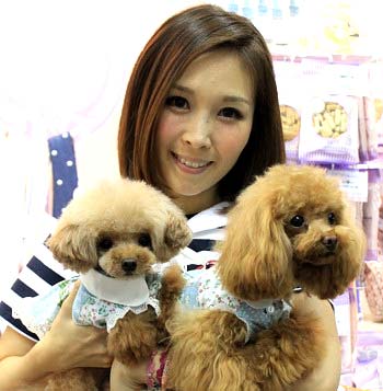 愛内里菜こと垣内りかの現在の写真