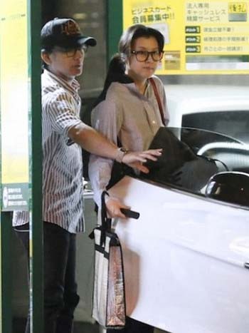 藤原紀香と片岡愛之助のラブラブツーショット写真