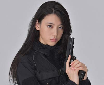 エンジェル・ハートでシャインを演じる三吉彩花が2枚目