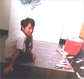 大野智のフリスタに写る床