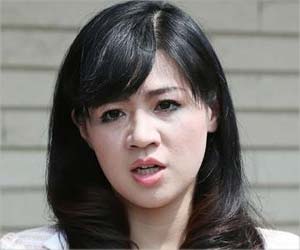 上西小百合議員