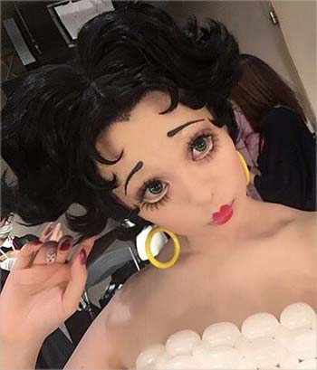 きゃりーぱみゅぱみゅのベティちゃんコスプレ1枚目