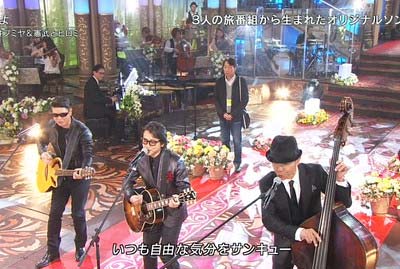 『FNS歌謡祭2015』で見栄晴が立ち尽くしている画像3枚目