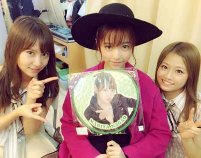 AKB48の9期メンバー・永尾まりや、島田晴香、島崎遥香のスリーショット2枚目