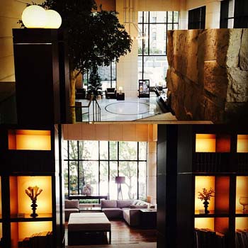 押尾学の自宅マンションロビーと待合室