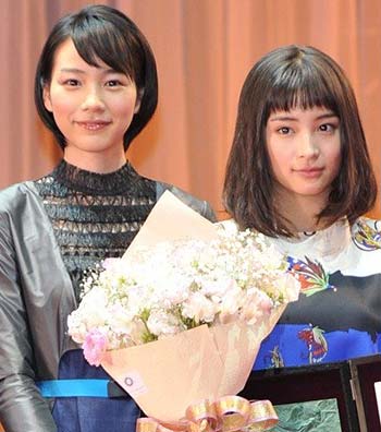 能年玲奈が9ヶ月ぶりに公の場に姿2枚目